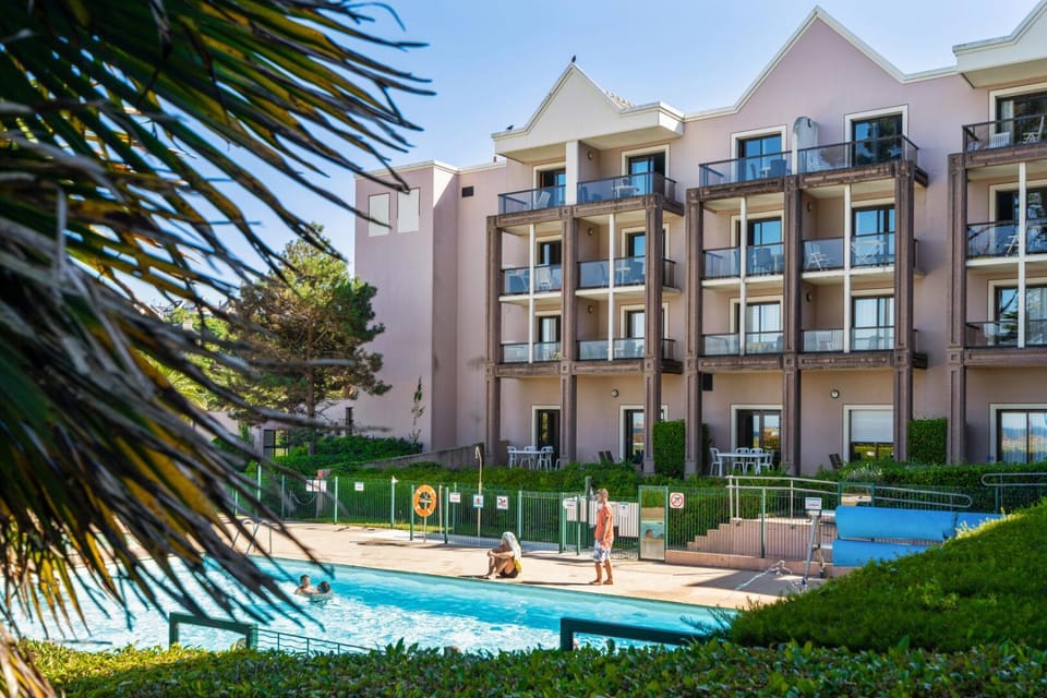 Résidence L'Archipel - maeva Home - Appartement 6 personnes 2 chambres bord de mer - Prestige MAE-6251 Apartment in Perros-Guirec