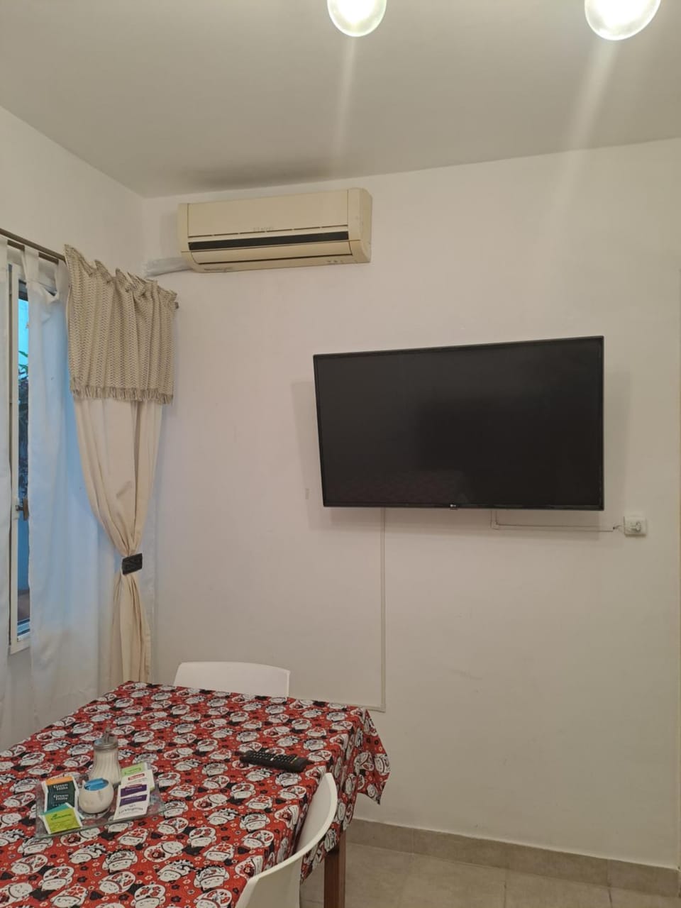 TV and multimedia, Dining area, air conditioner