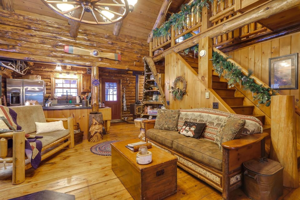 Lake & Beach Access at Lake Luzerne Cabin! Cabin in Saratoga