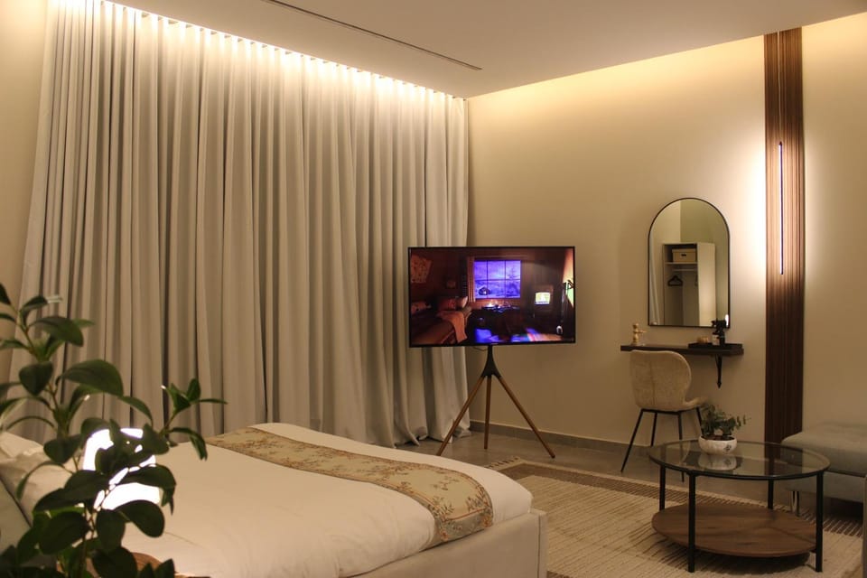Communal lounge/ TV room, TV and multimedia, Seating area