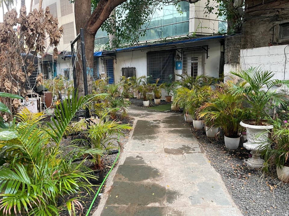 Independent Studio 25 Corner House Bandra west Apartment in Mumbai
