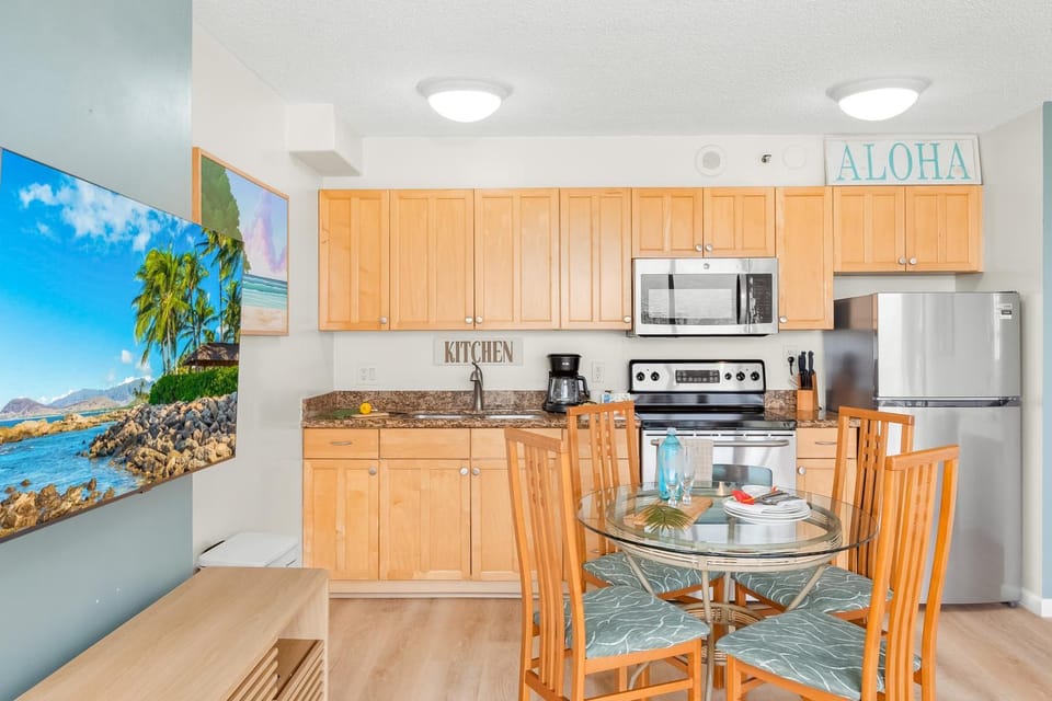 Kitchen or kitchenette, kitchen