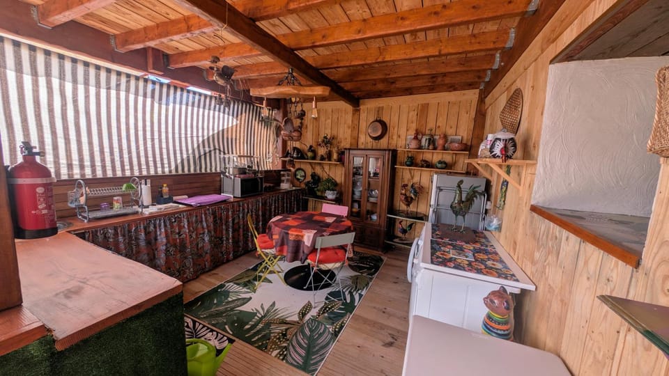 Studio 35m², Terrasse & Cuisine proche Carcassonne Apartment in Occitanie