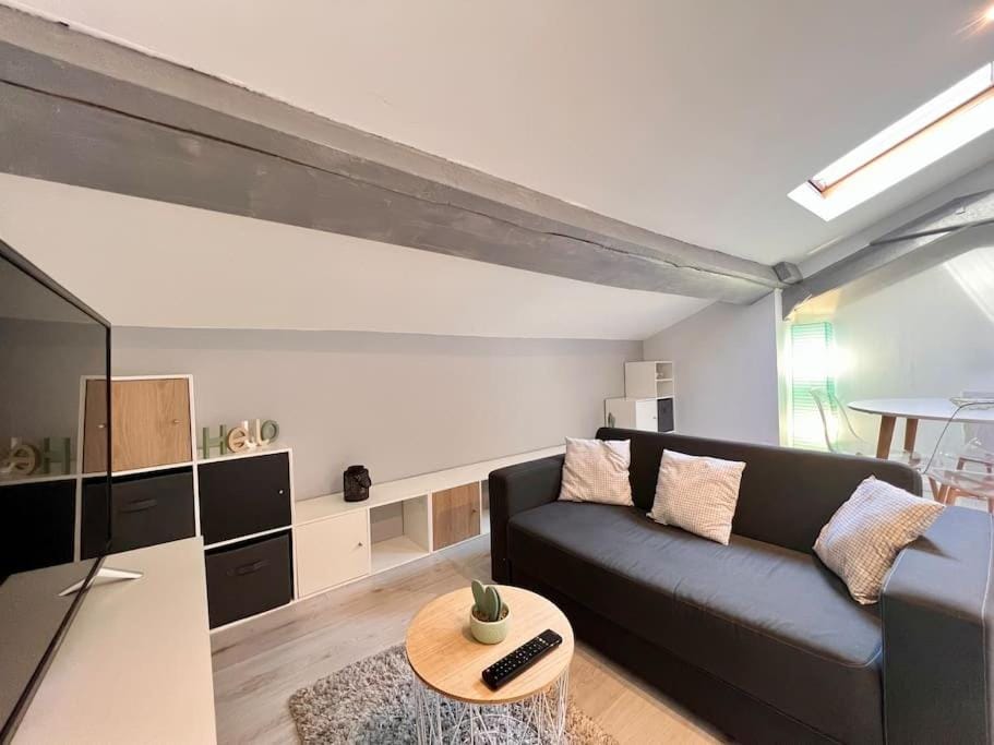 LE CLOS CHASSAING N5-WiFI-CENTRE VILLE-CLIMATISATION Apartment in Nouvelle-Aquitaine