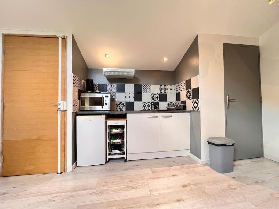 LE CLOS CHASSAING N5-WiFI-CENTRE VILLE-CLIMATISATION Apartment in Nouvelle-Aquitaine