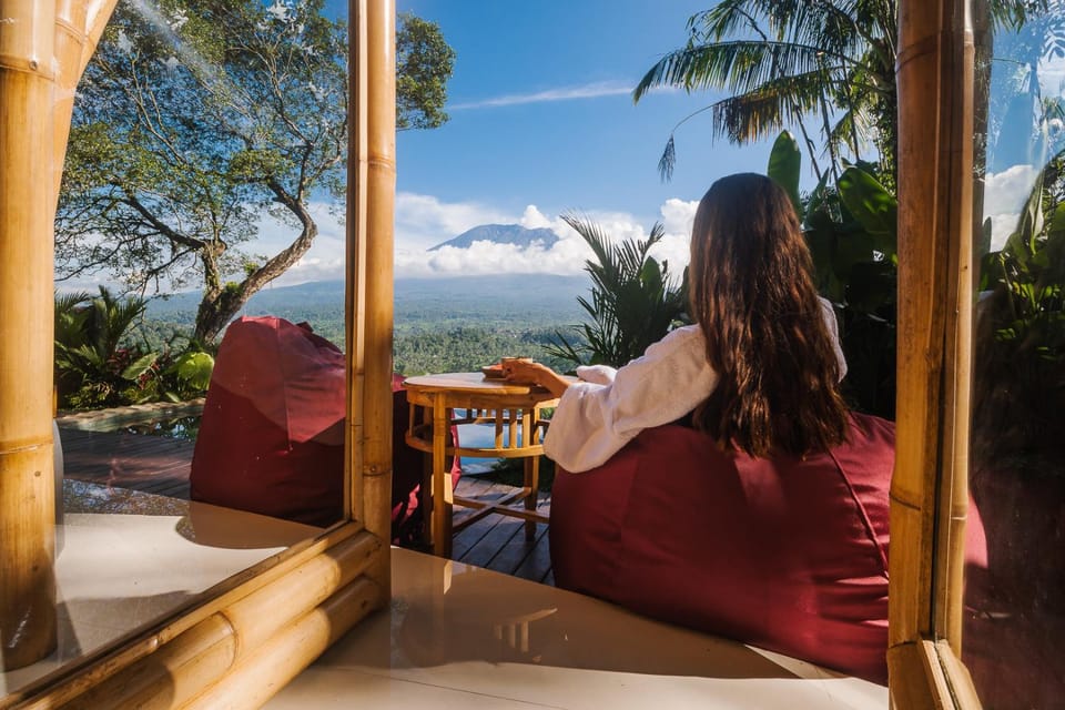Mountain view, Pool view