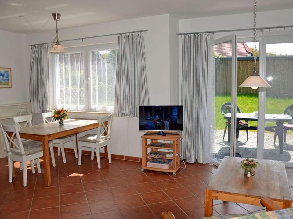 Other, Dining area