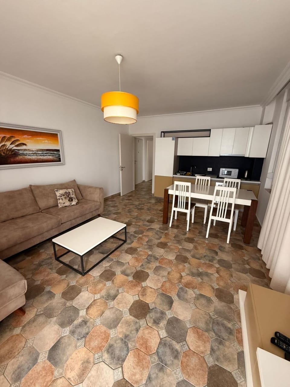 Kitchen or kitchenette, Seating area, Dining area