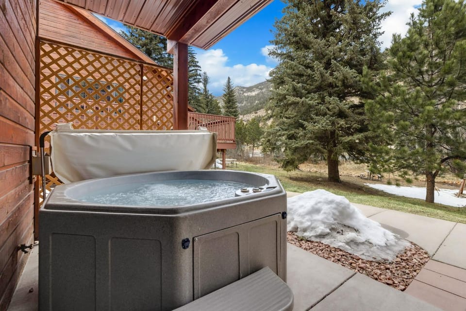 Bugle Pointe A13 by Estes Park Condos Apartment in Estes Park