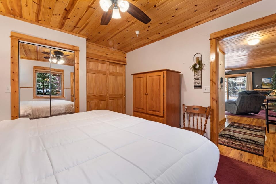 Bugle Pointe B10 by Estes Park Condos Apartment in Estes Park