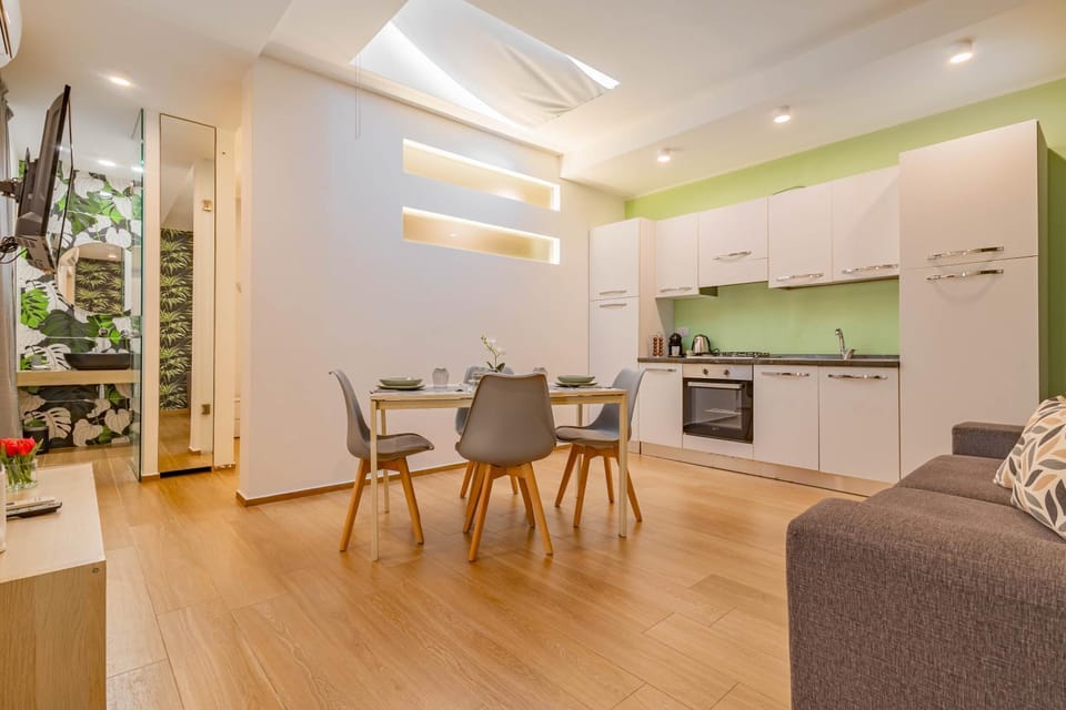 Kitchen or kitchenette, Living room, Dining area, oven, stove