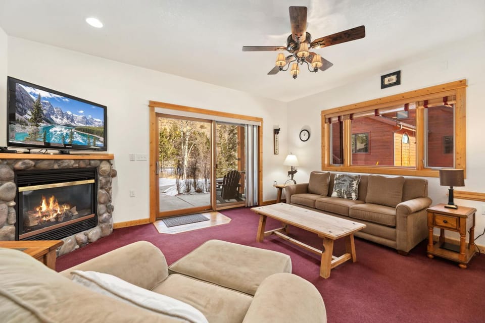 Bugle Pointe A05 by Estes Park Condos Apartment in Estes Park