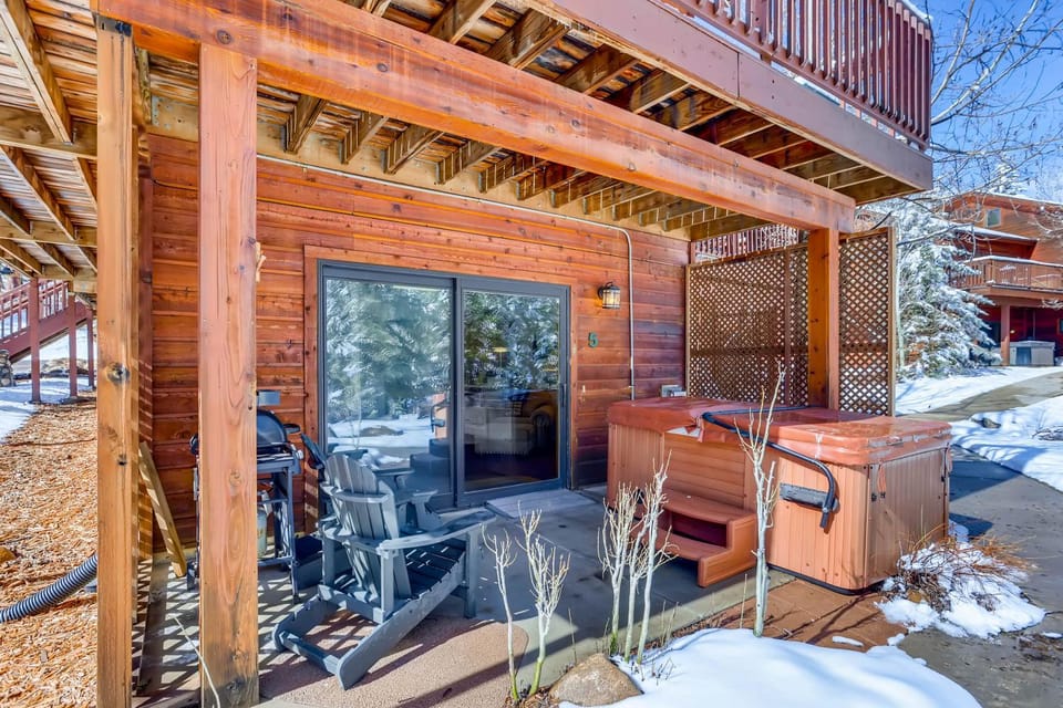 Bugle Pointe A05 by Estes Park Condos Apartment in Estes Park