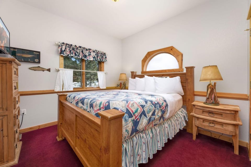 Bugle Pointe A16 by Estes Park Condos Apartment in Estes Park