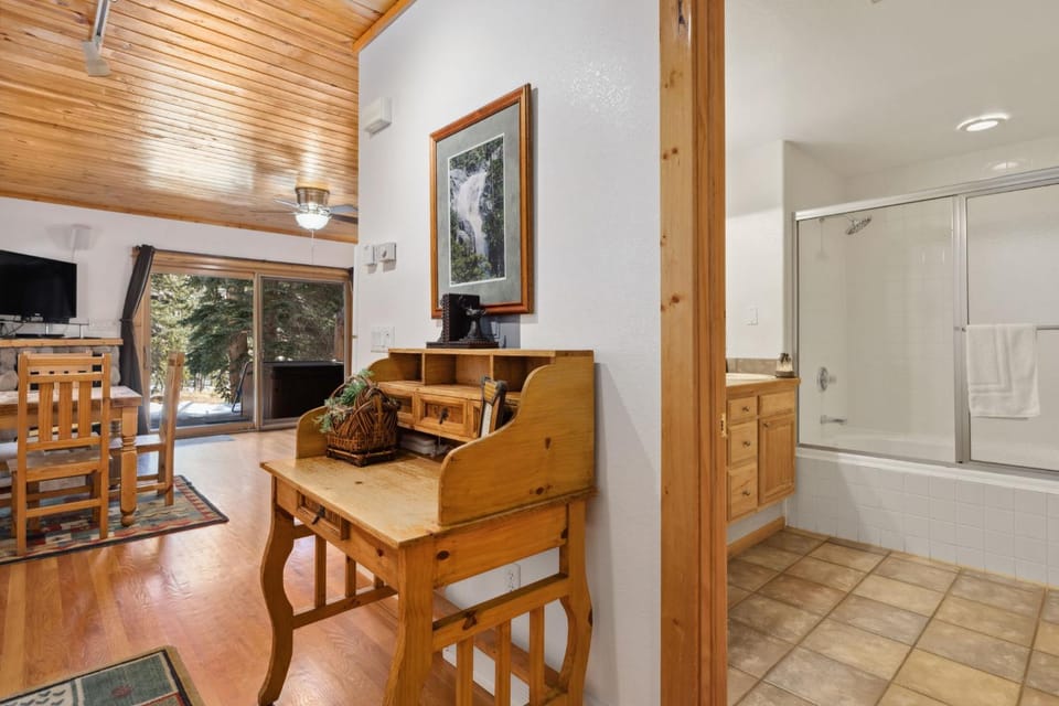 Bugle Pointe B14 by Estes Park Condos Apartment in Estes Park