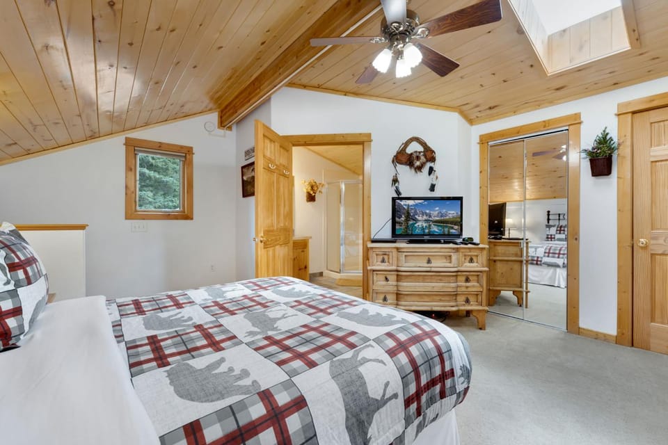 Bugle Pointe A09 by Estes Park Condos Apartment in Estes Park