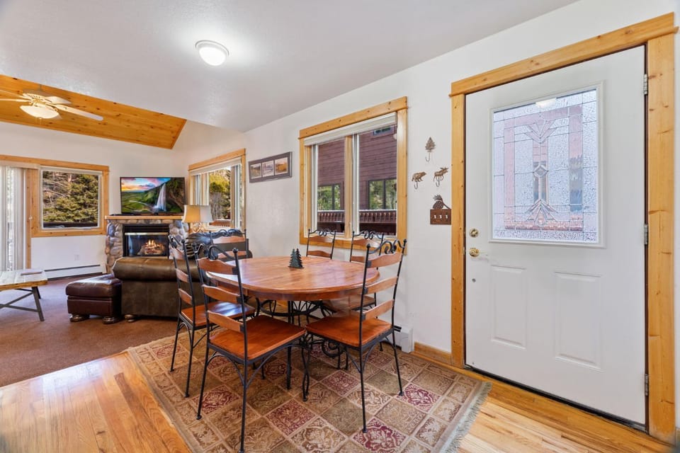 Bugle Pointe B11 by Estes Park Condos Apartment in Estes Park