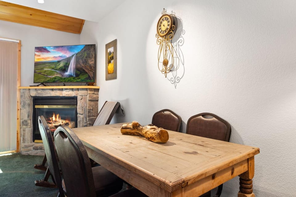 Creekside Condos D by Estes Park Condos Apartment in Estes Park