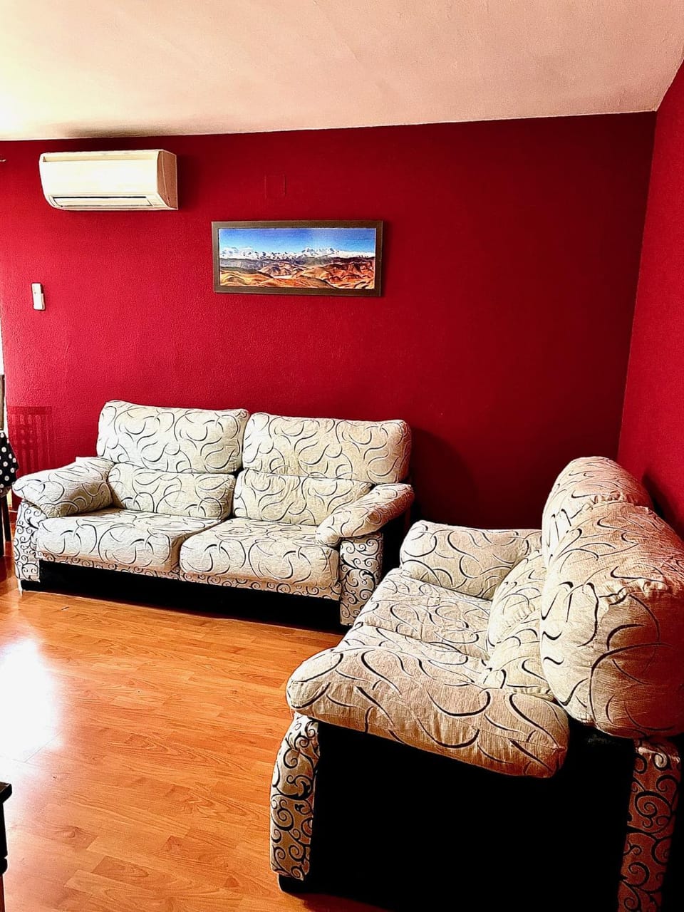 Living room, Seating area, air conditioner
