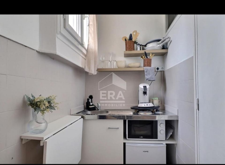 Chez Babou J Apartment in Saint-Denis, France