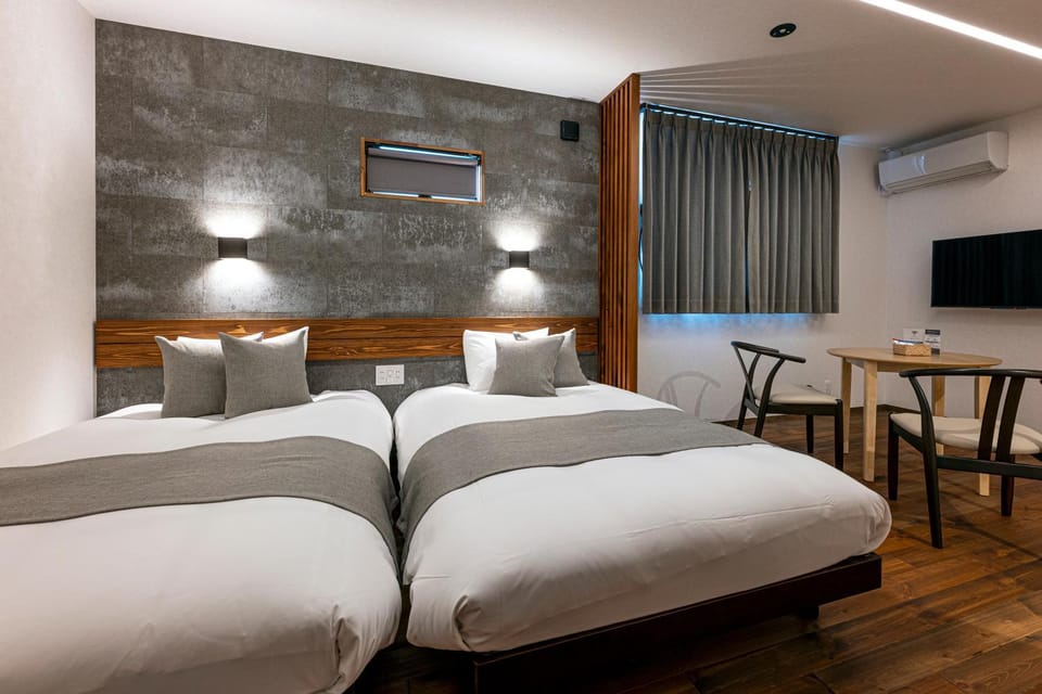 Living room, Bedroom