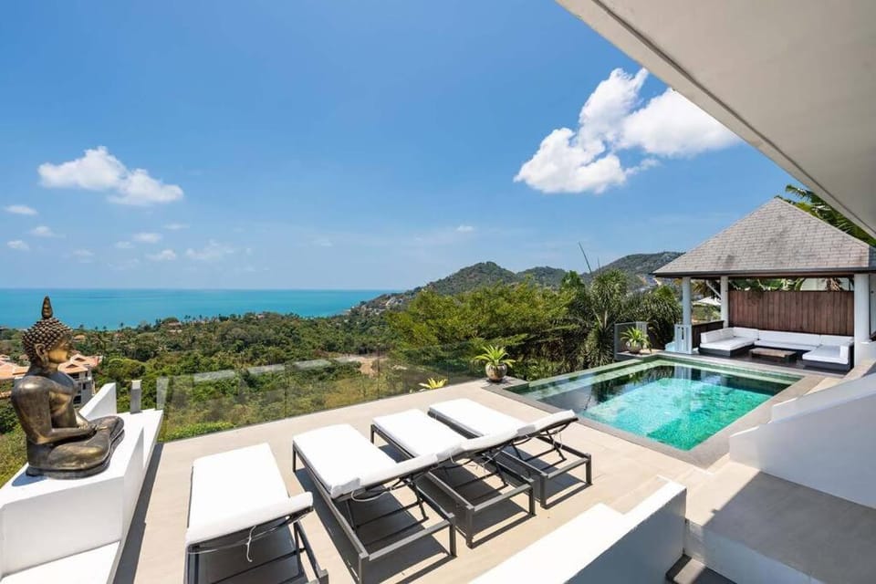 Serene Escape Balcony Villa in Chaweng KBR20 Villa in Ko Samui