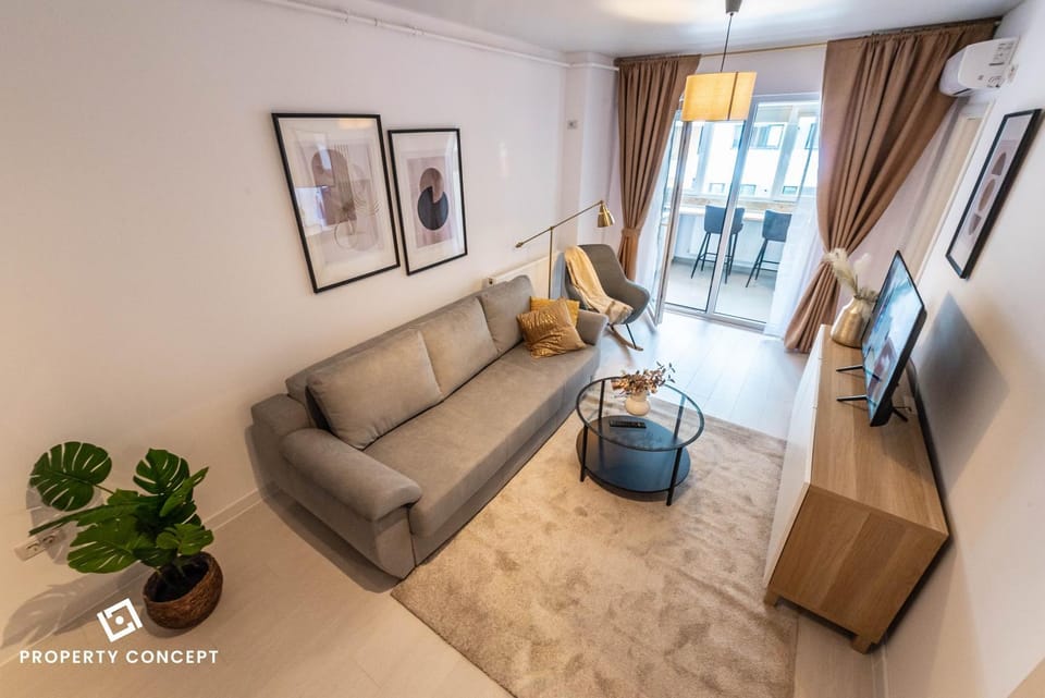 Communal lounge/ TV room, TV and multimedia, Living room, Seating area, Evening entertainment