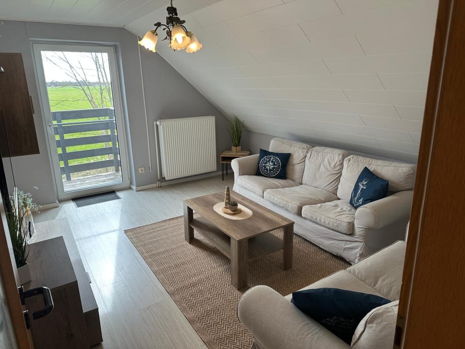 Living room, Seating area, internet