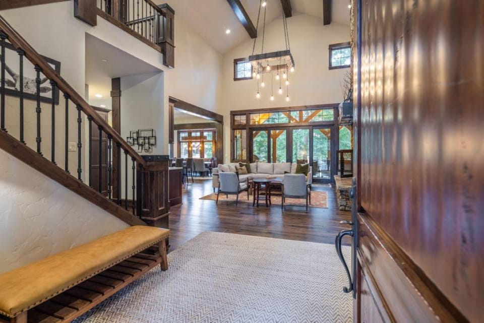 Golf View, Hot Tub, Suncadia Pool Access House in Kittitas County