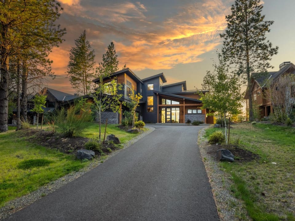 Mountain Views, Hot Tub & Suncadia Pool Access House in Kittitas County