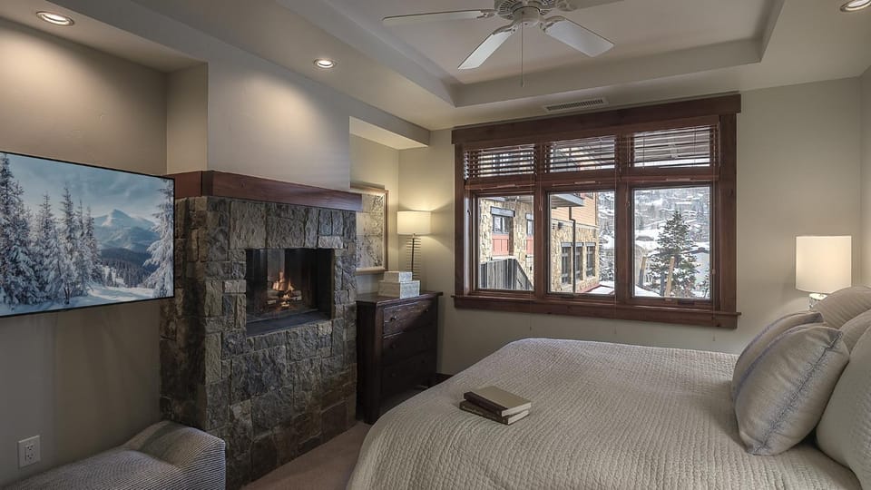 Bed, TV and multimedia, Bedroom, fireplace, furniture