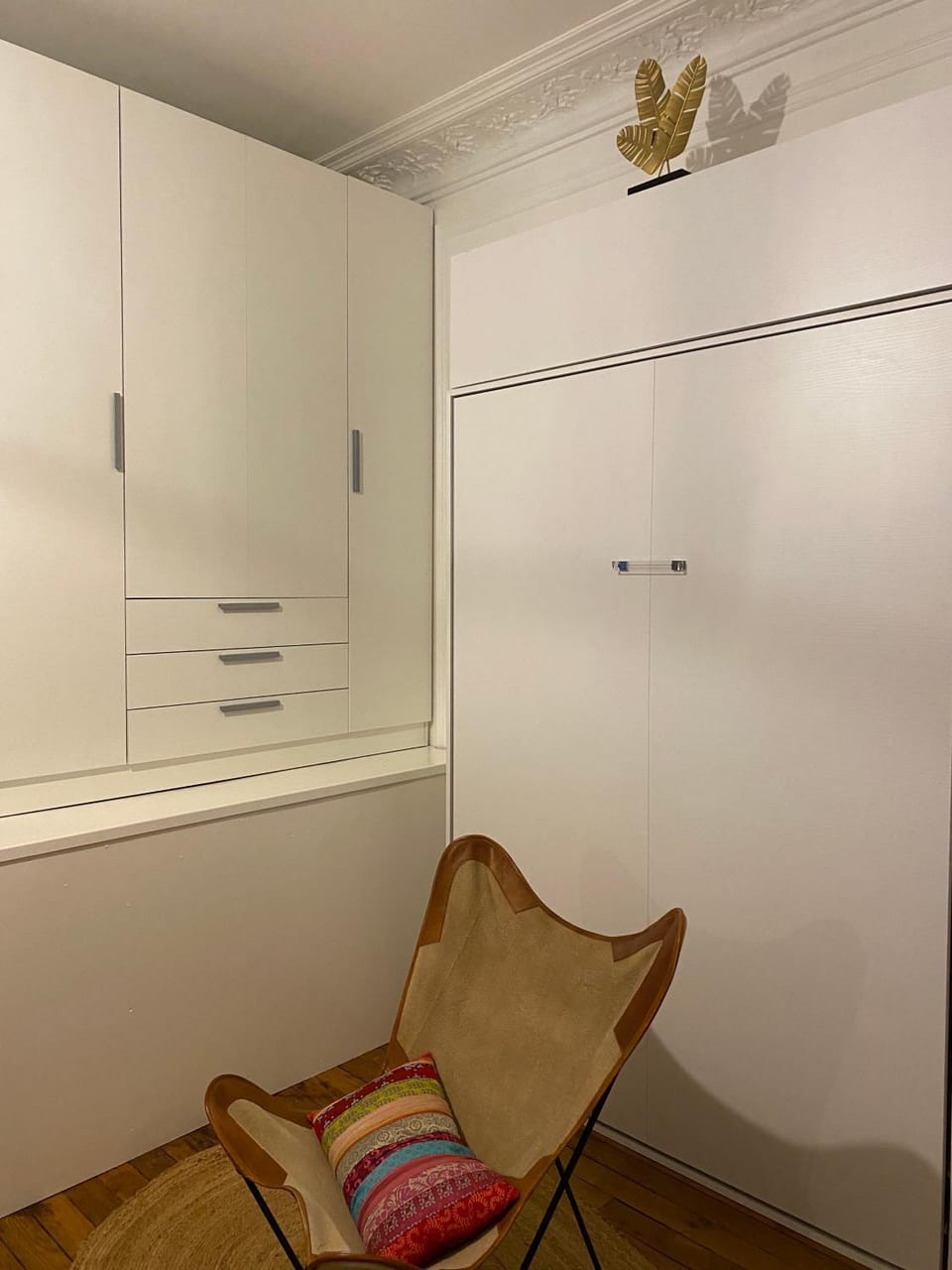 Living room, wardrobe