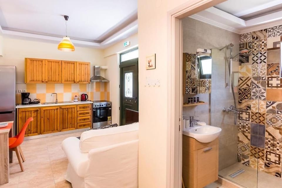 Bathroom, Kitchen or kitchenette