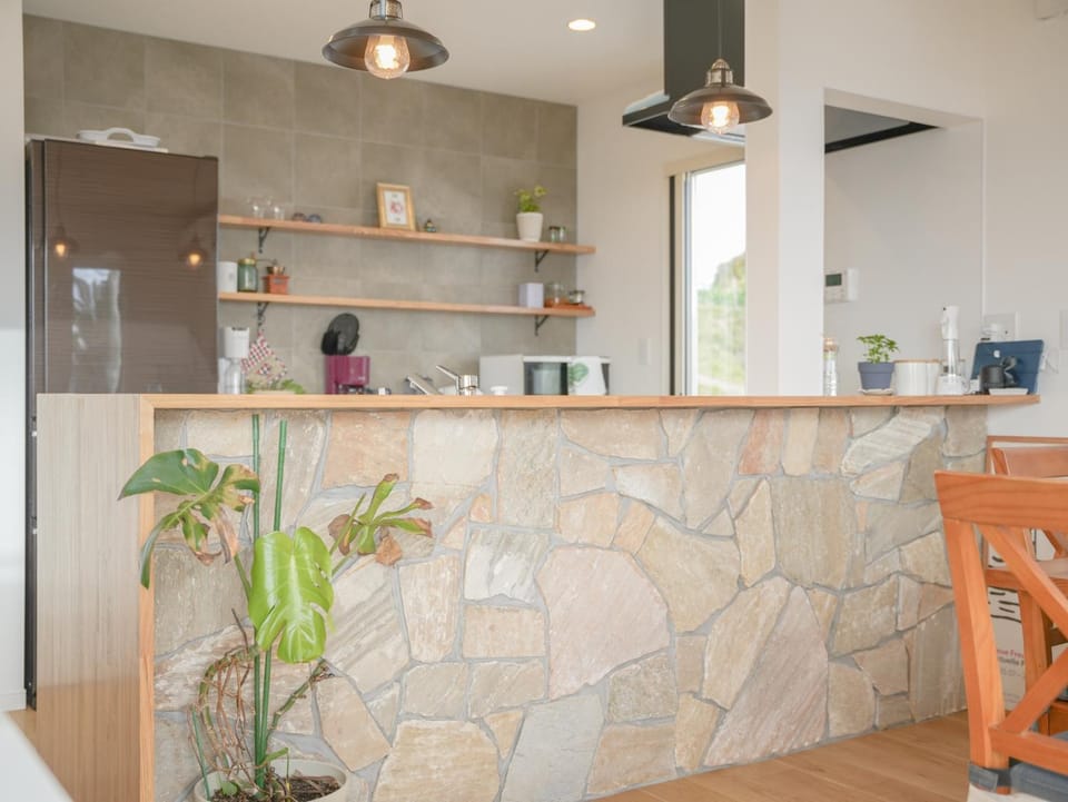 Kitchen or kitchenette, Kitchen or kitchenette, oven