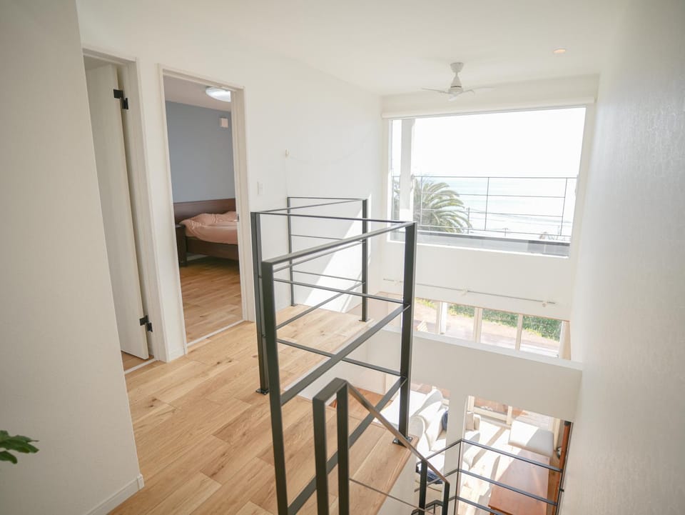 View (from property/room), Balcony/Terrace, Bedroom