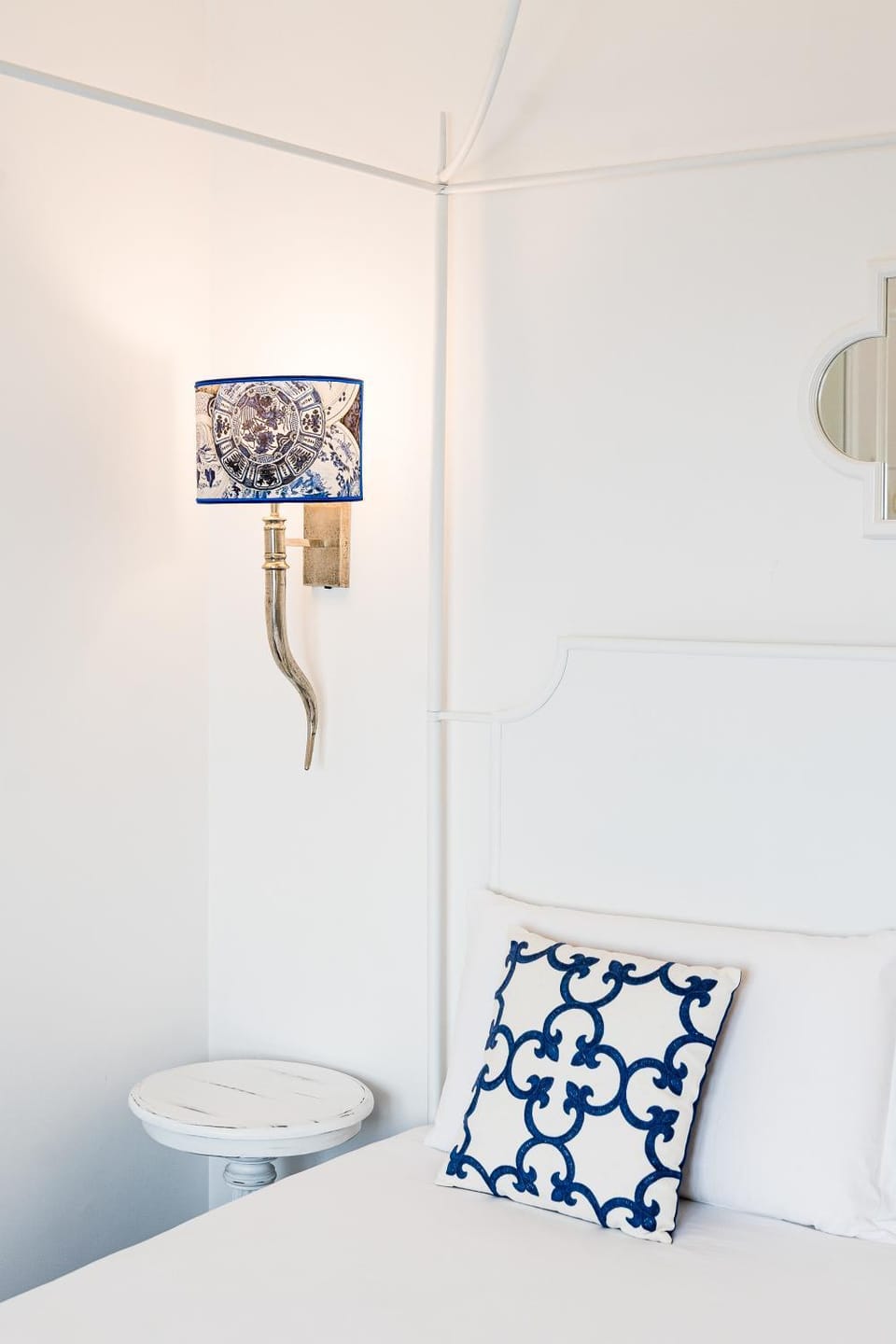 Bed, Photo of the whole room, Decorative detail, Bedroom