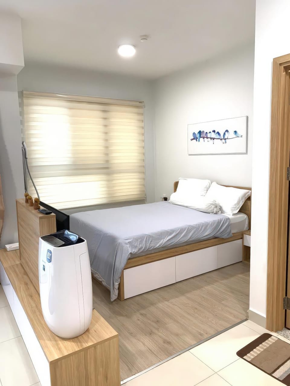 Bed, Photo of the whole room, Bedroom