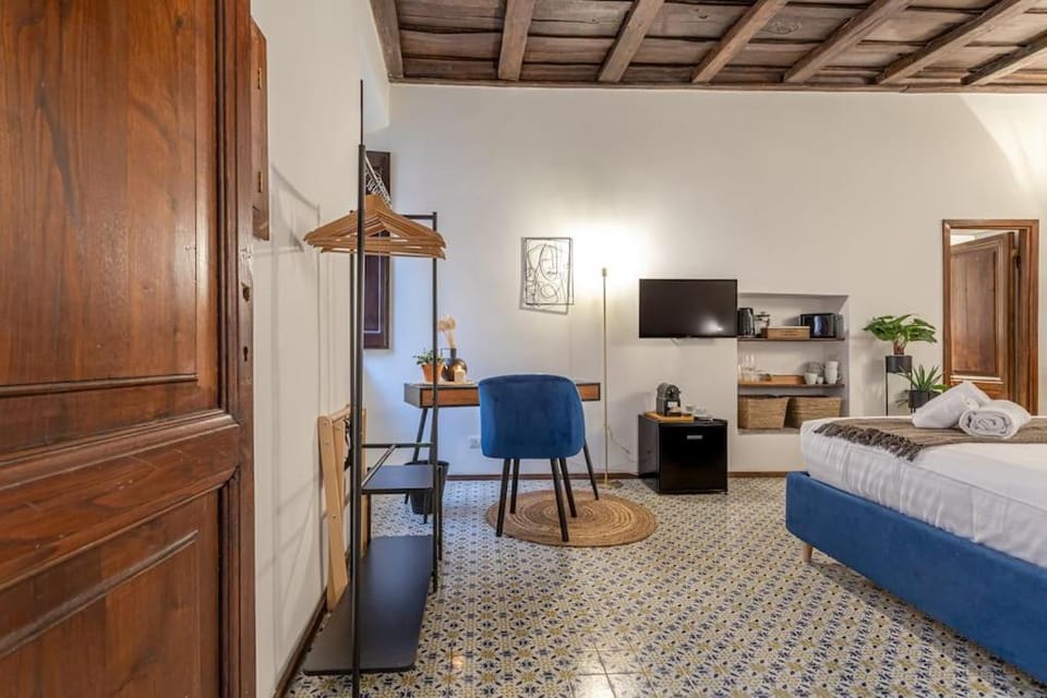 18 Ciancaleoni House Apartment in Rome