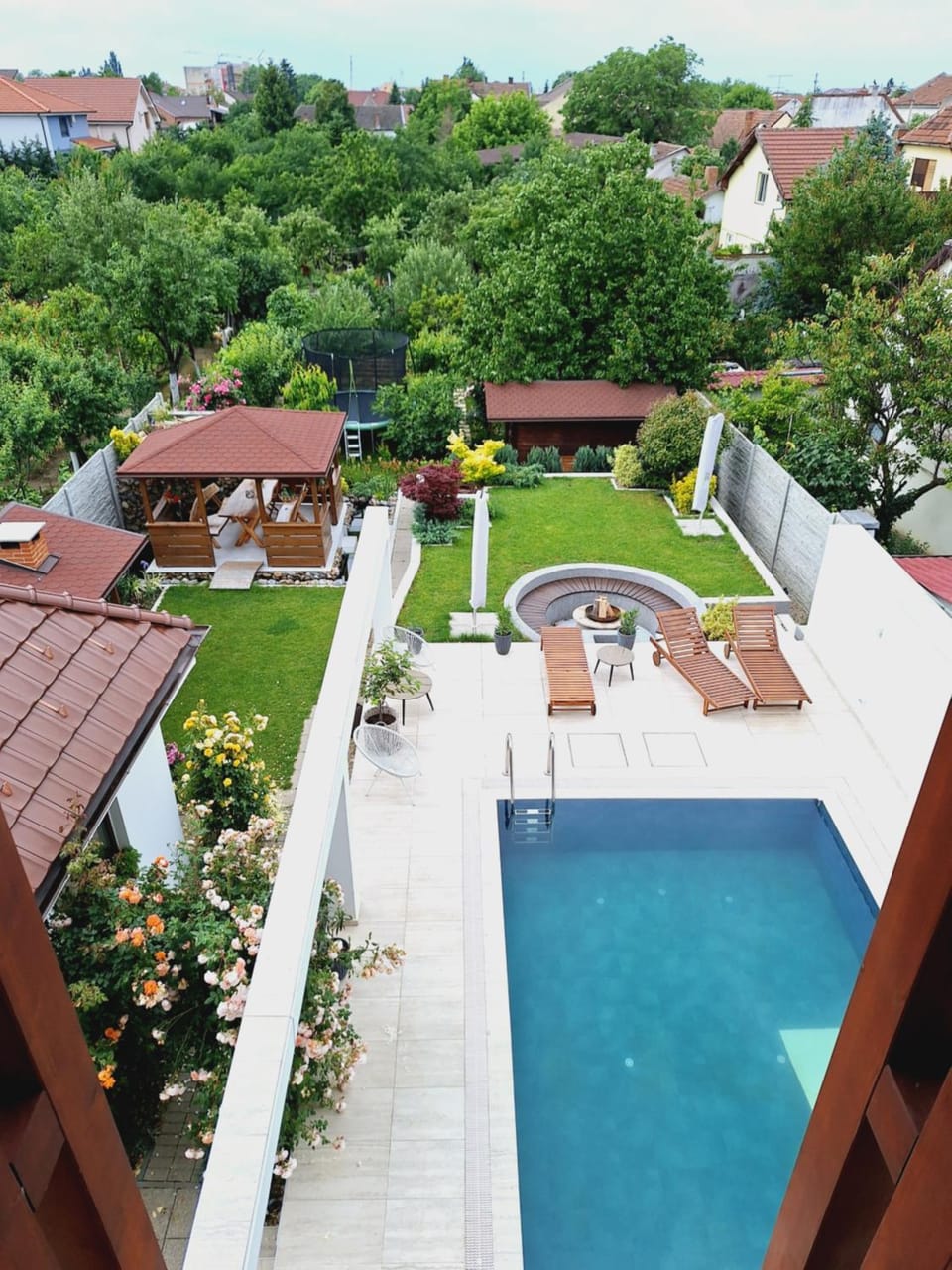 Patio, Day, Garden, Garden view, Pool view, Swimming pool, sunbed