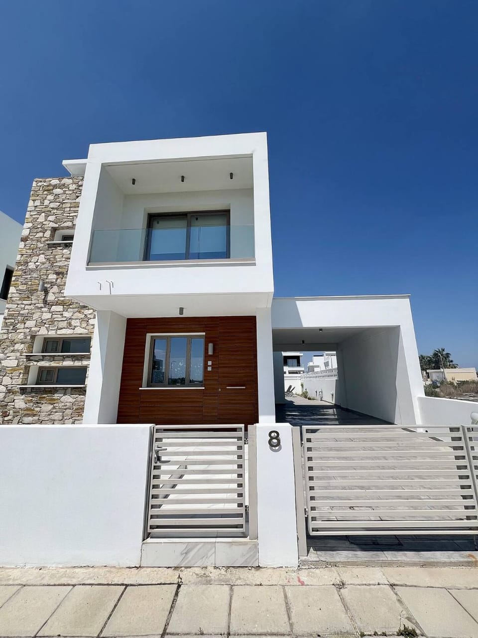 Hubstay - Seaview Villa Oriana in Larnaca House in Oroklini