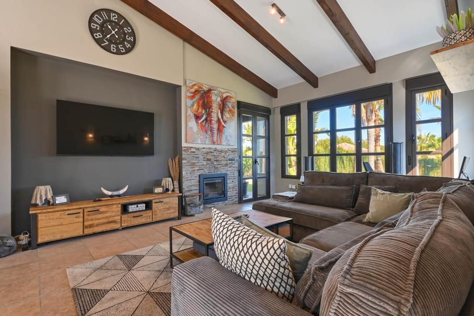TV and multimedia, Living room, Other, Entertainment