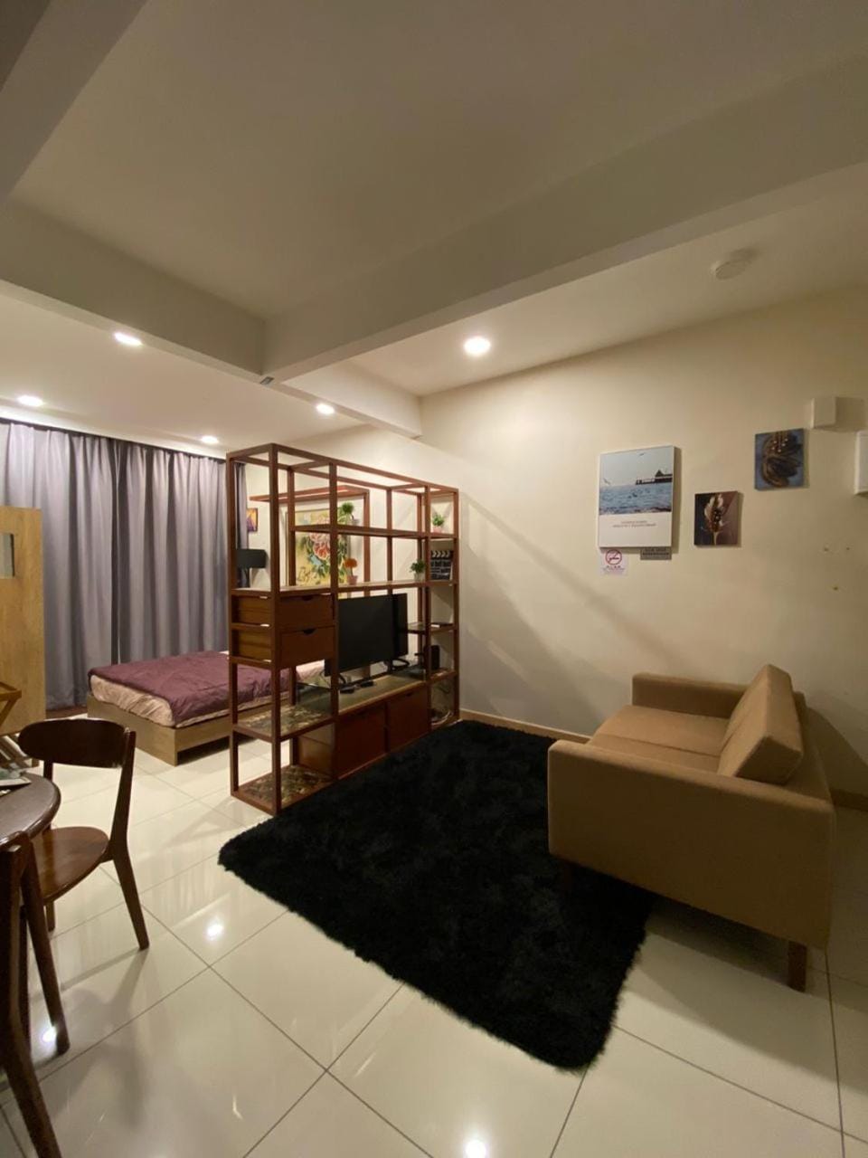 Photo of the whole room