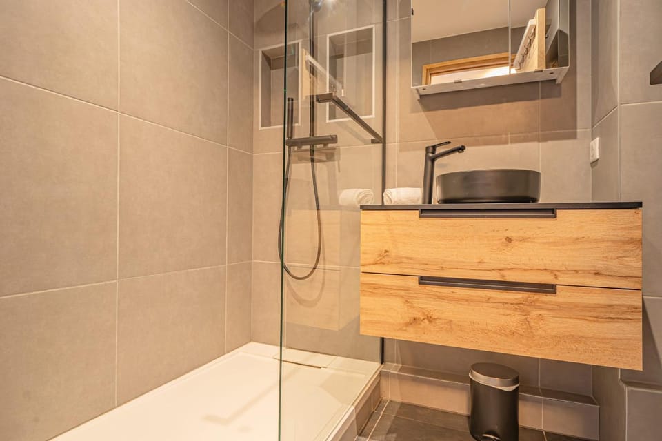 Chamois Blanc Rosières- bright 1 bed apartment with amazing views Apartment in Chamonix