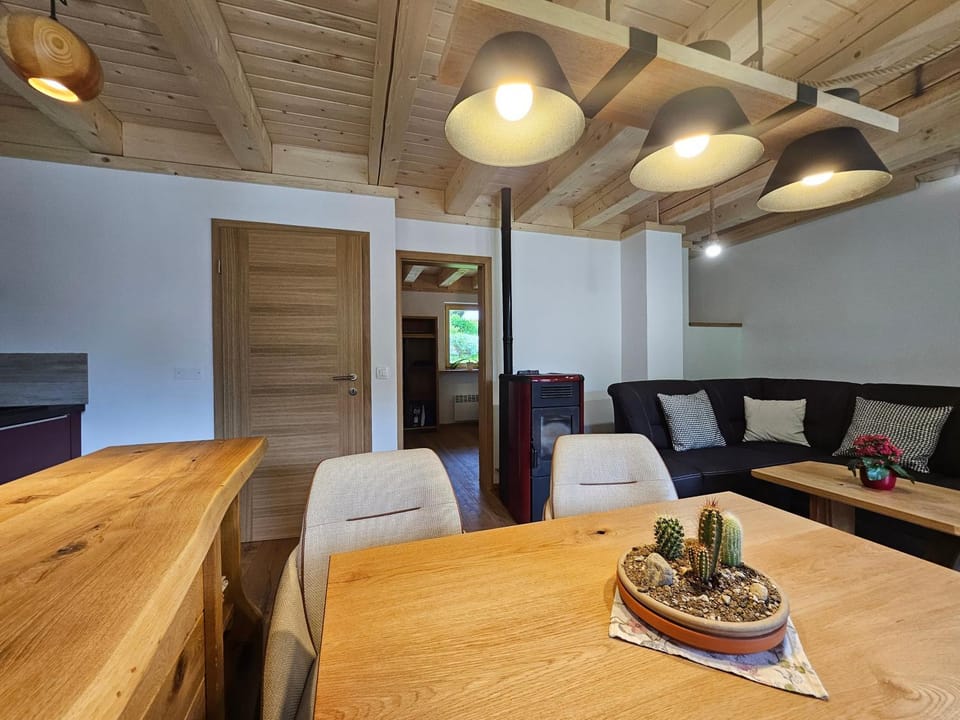 Kitchen or kitchenette, Living room, Seating area