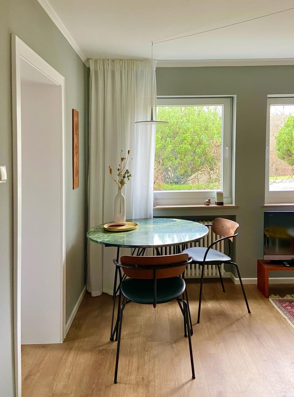 Living room, Dining area