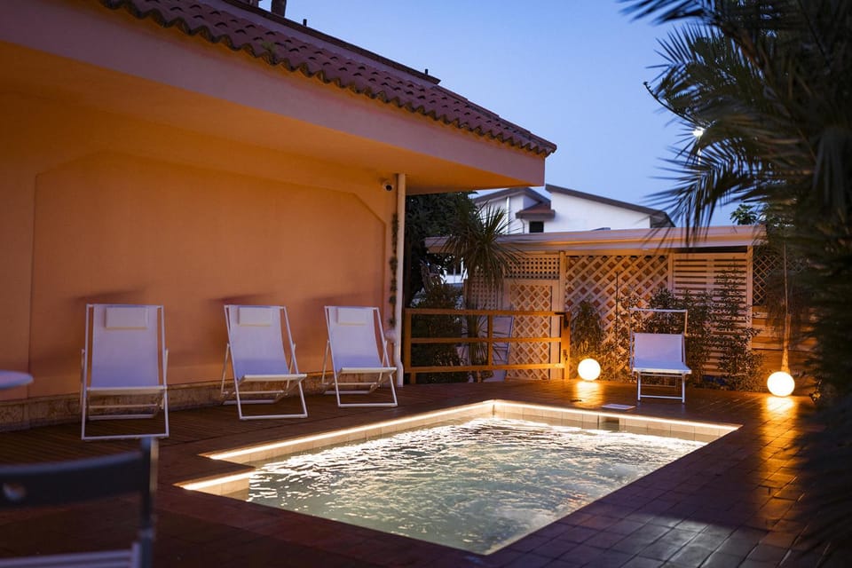 Pool view, Swimming pool