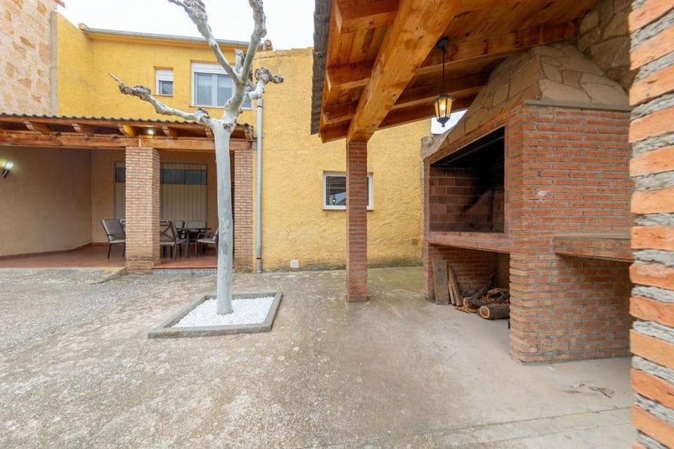 Cozy & beautiful villa Villa in Aragon