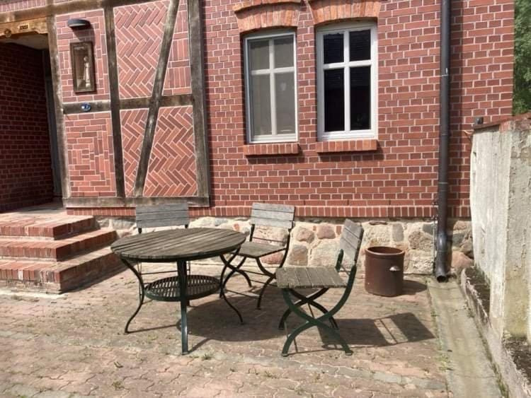 Übernachten im Goethezimmer Vacation rental in Saxony-Anhalt, Germany