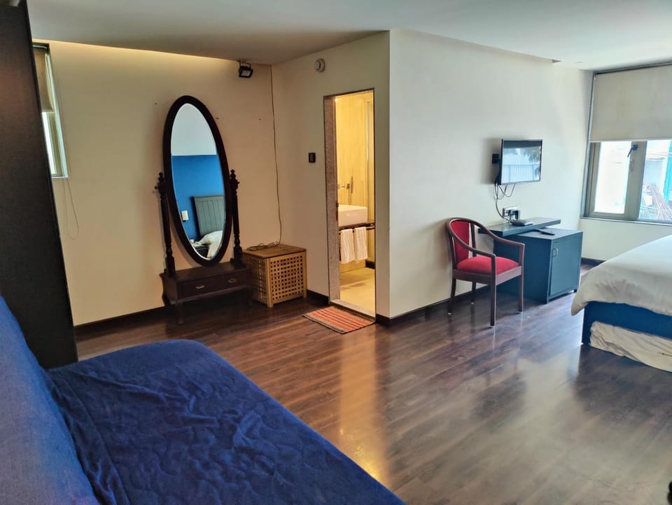 Bed, Photo of the whole room
