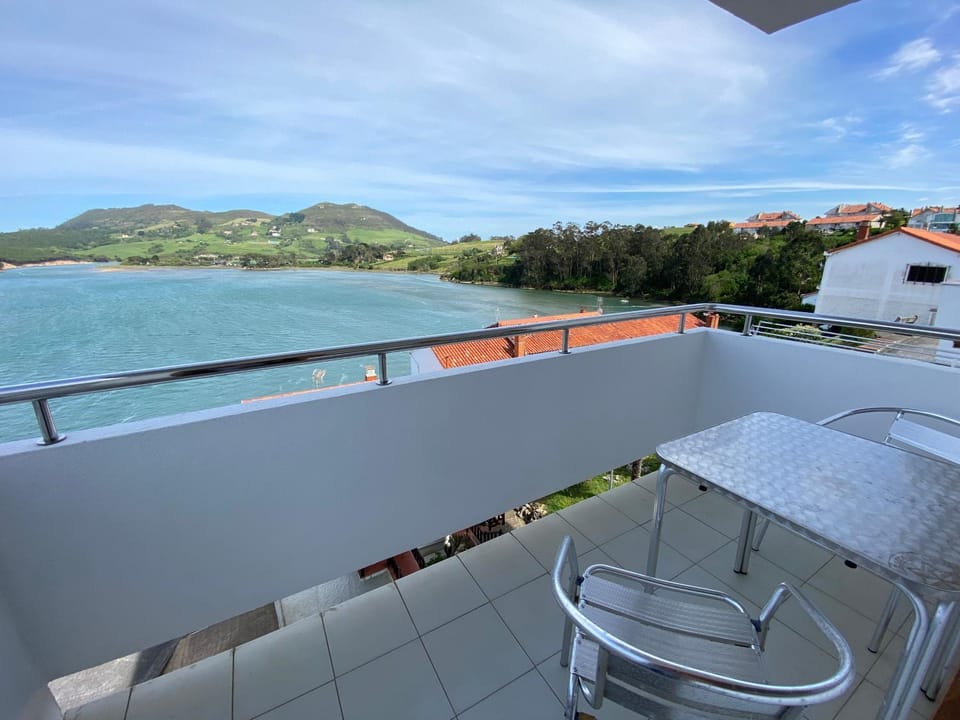 View (from property/room), Balcony/Terrace